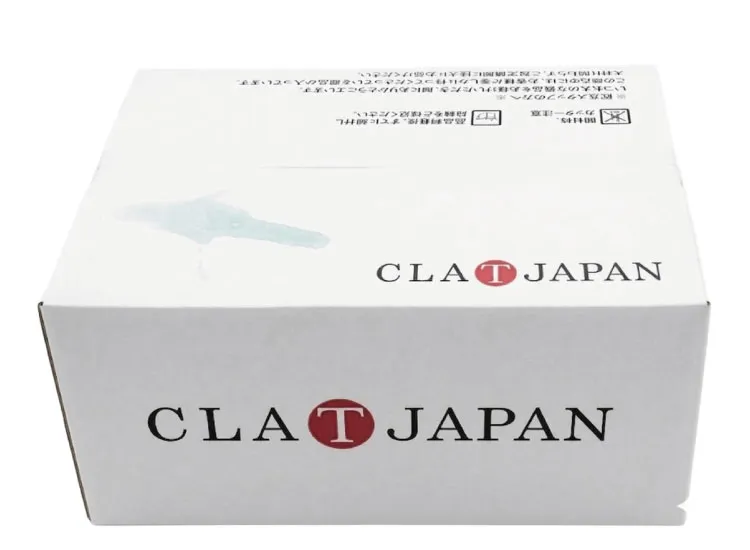水をかけたCLAT-JAPANの段ボール