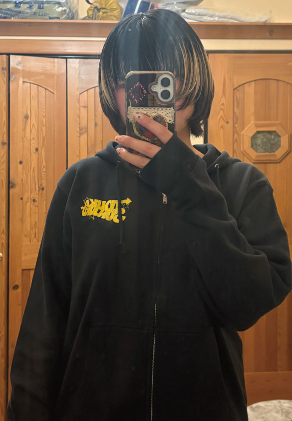 カラフルフードジップパーカーの商品レビュー画像